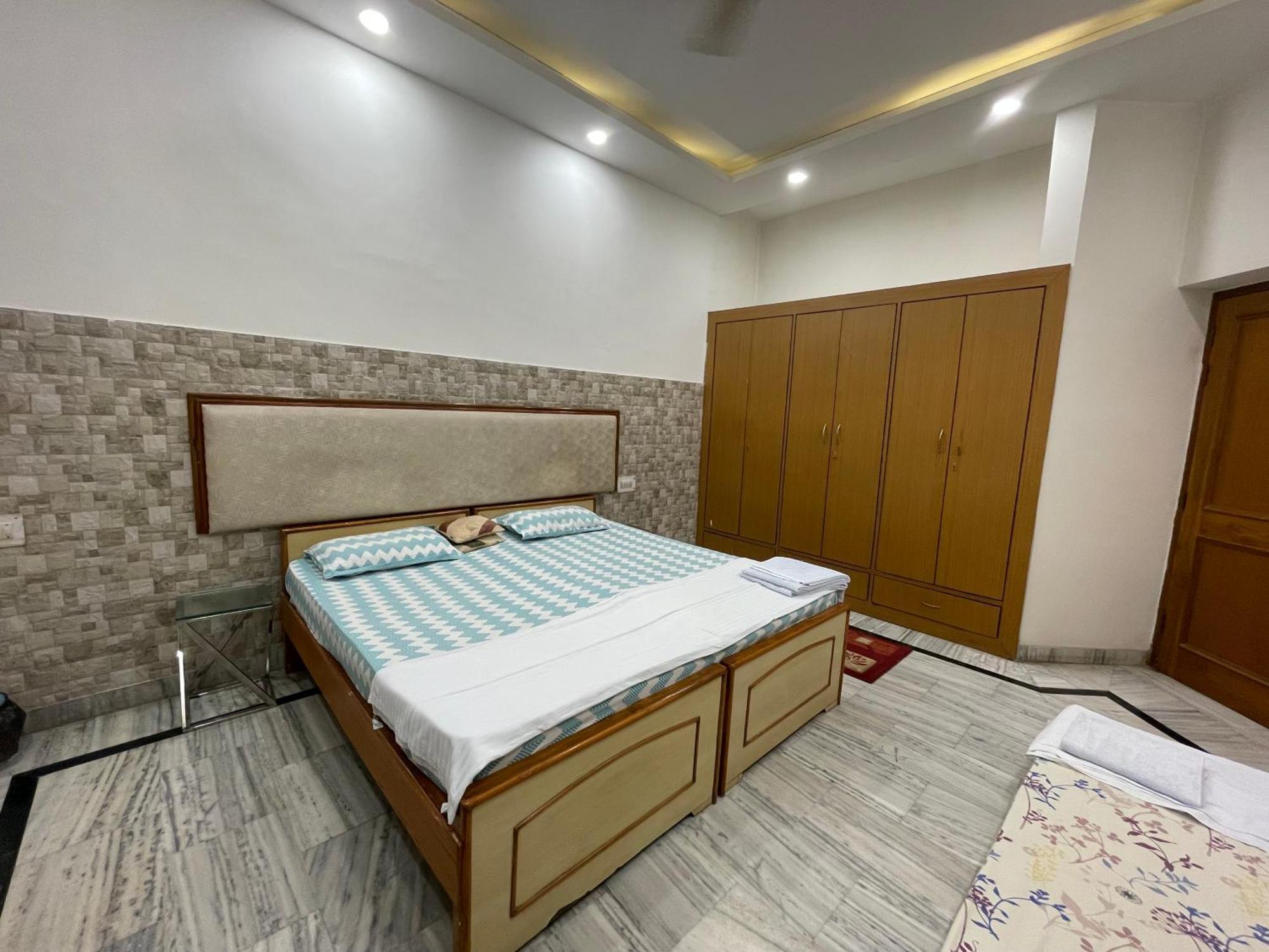 N Homestay Agra Tajganj Екстер'єр фото