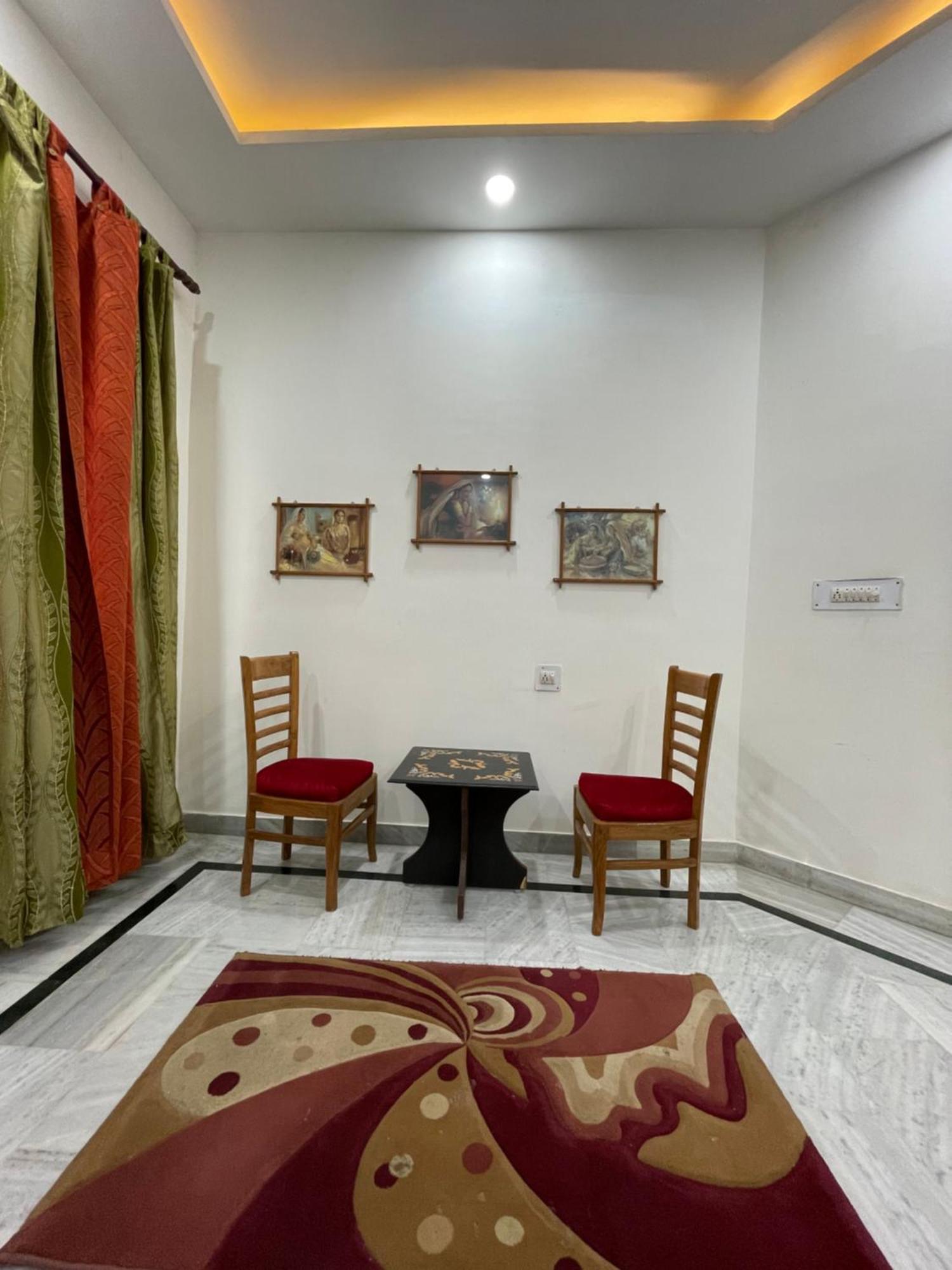 N Homestay Agra Tajganj Екстер'єр фото