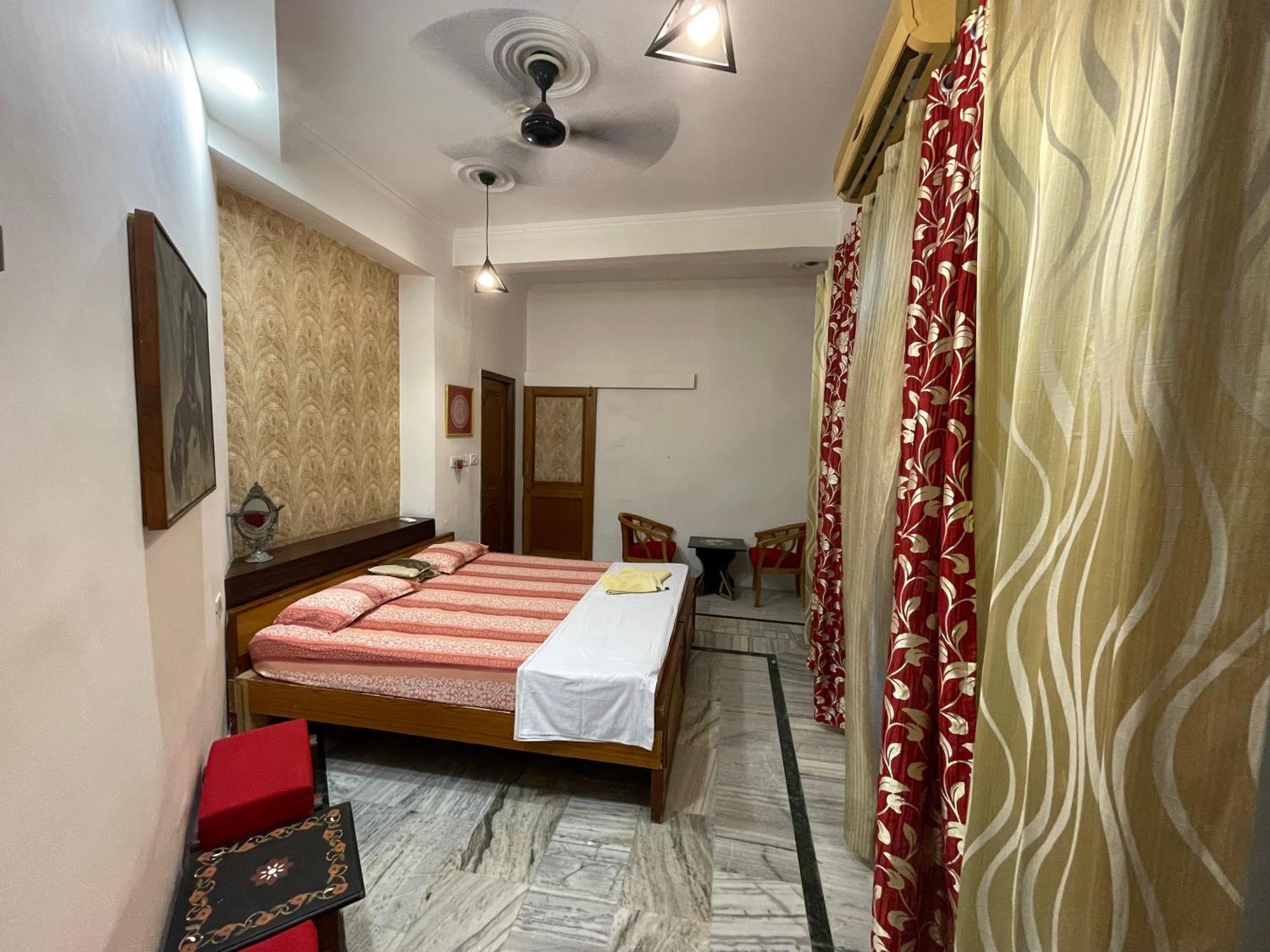 N Homestay Agra Tajganj Екстер'єр фото