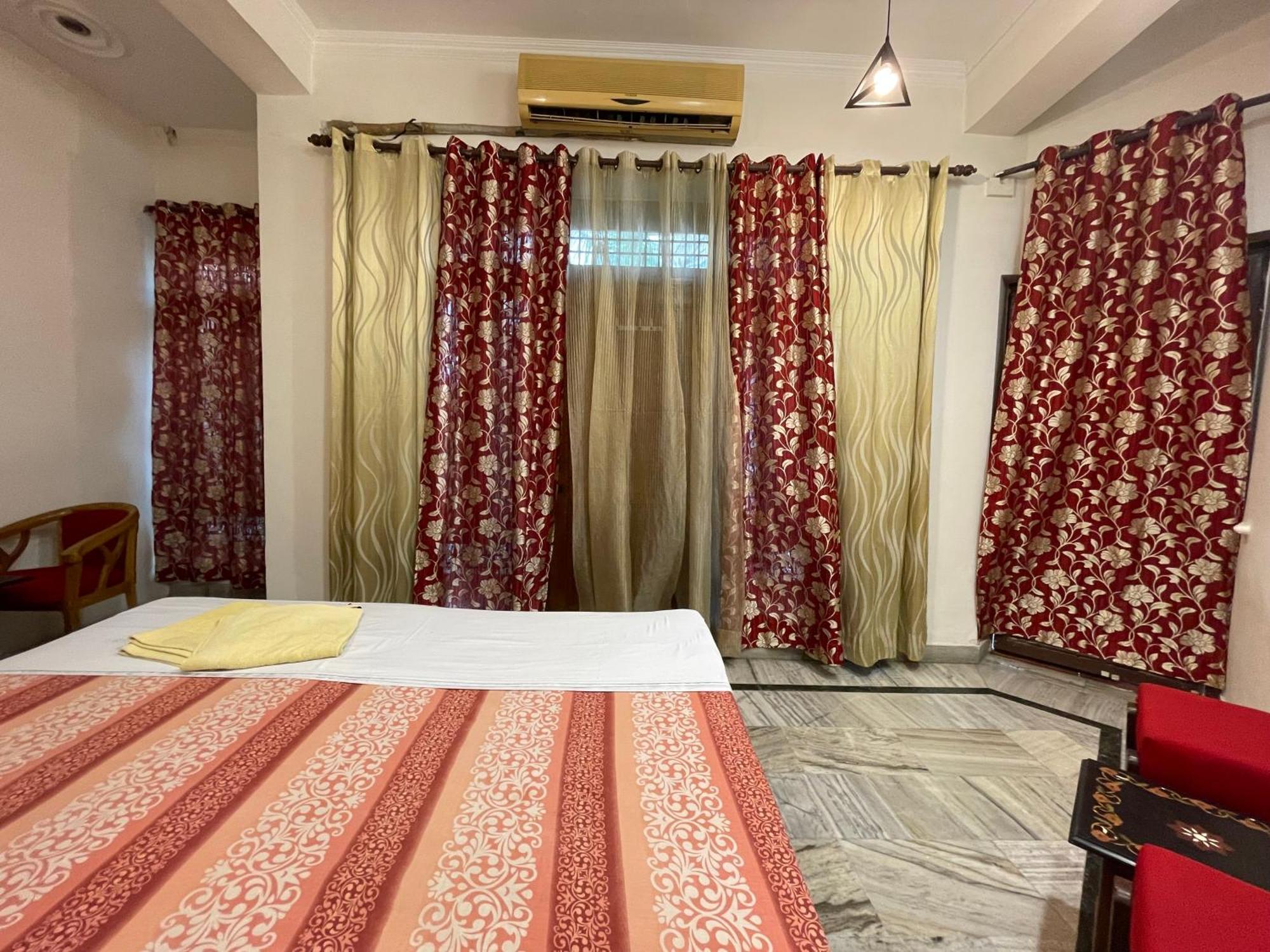N Homestay Agra Tajganj Екстер'єр фото